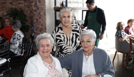 Elsa Bremer, Lupita Treviño y Coco Escartín.