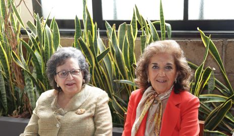  Cristina León y Margarita Labastida.