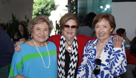  María Elena Delgadillo, Marcelle Coulon y María Luisa Lira.