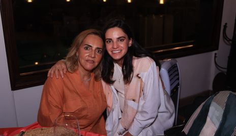  Mimí Hinojosa con su nuera Adriana Olmos.