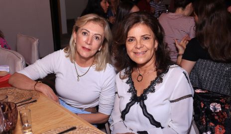  Ana Meade y Patricia Silos.
