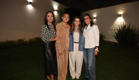  Marianela Villanueva, Marianela Villasuso, Mary del Valle y Came Stevens.