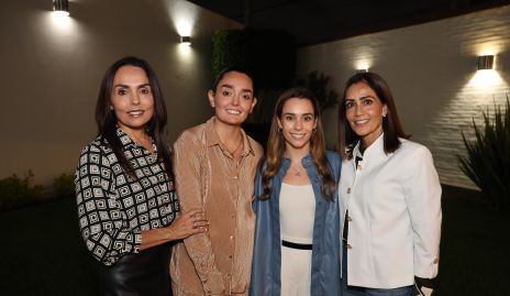  Marianela Villanueva, Marianela Villasuso, Mary del Valle y Came Stevens.