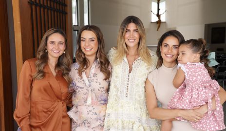  Ana Gaby Díaz Infante, Gaby Díaz Infante, Martha de la Rosa, Marcela Díaz Infante y Carlota Villaseñor.
