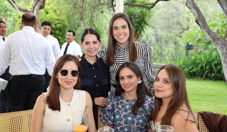  Daniela Castro, Yuli Valle, Angie Álvarez, María José Salgado y Sandra Mondragón.