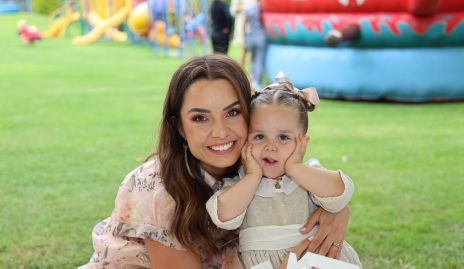  Gaby Díaz Infante con su hija Roberta Salgado.
