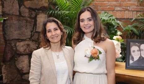  Cristina Ruiz y Gaby Martins.