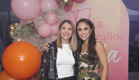  Sabrina Dávalos y Paola Longoria.