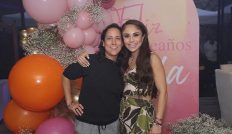  Marcela Pérez y Paola Longoria.