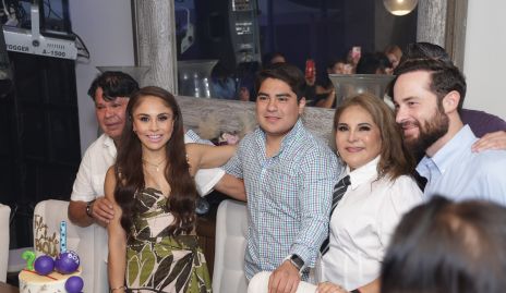  José Longoria, Paola Longoria, Christian Longoria, Leticia Longoria y Jeff Mihaljevic.