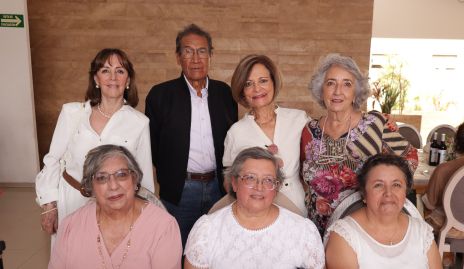  Alicia Villasuso, Nicolás Contreras, María Eugenia González, Mary Galán, Hilda Garay, Margarita Meza y Jovita Badillo.