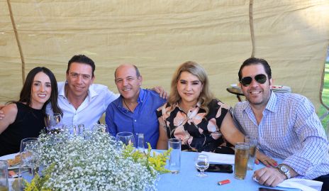  Ana Ceci Alcalá, Mauricio, Roberto, Carmenchu y Alejandro Zamanillo.