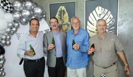  Germán Borja, Guillermo Muñiz, Toño Estefanoni y Marcelino Balboa.