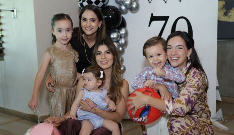  Emilia Muñiz, Fernanda García, Ana Sofía Muñoz, Antonella Treviño, Max Muñiz y Lisa González.