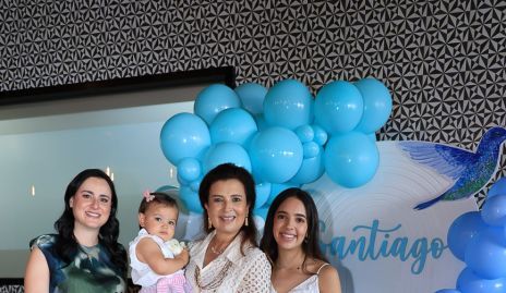  Susana Scheckaiban, Emilia Hernández, Rosy Vázquez y Jimena Hernández.