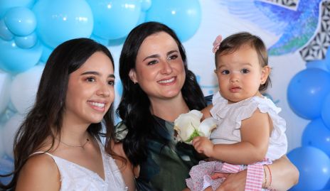  Jimena Hernández, Susana Scheckaiban y Emilia Hernández.
