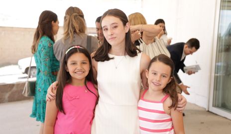  María, Valeria y María José.