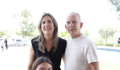  Gabriela Berrón, Alfonso Galán e Isabella Siller.