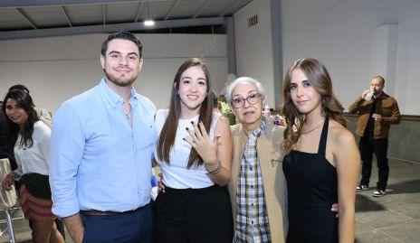  Raffi Fontes, Yamilé Fontes, Laura Landa y Farah Fontes.