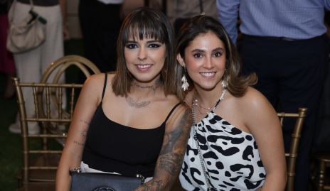  Zamira Quiñones e Isa Flores .