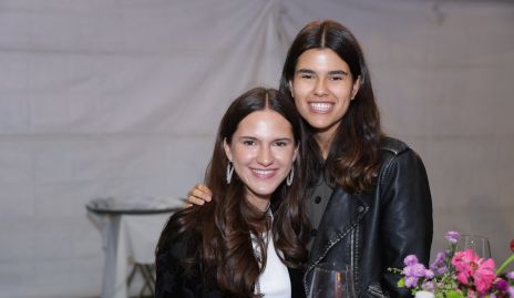  Carola García y Ximena Pérez.