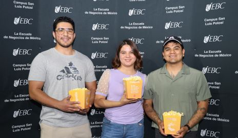  Jorge Martínez, Paulina y Alejandro Díaz de León.
