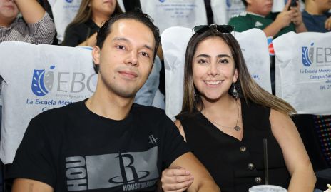  Víctor Guzmán y Mariana.