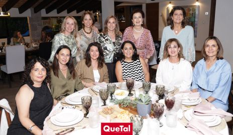  Laura Lavín, Diana Villegas, Bety Lavín, Rosy Vázquez, Pili Lázaro, Lucía Bravo, Carmen Bravo, Martha López, Laura Rodríguez, Yolanda Payán y Ceci Delgado.