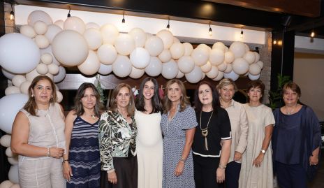 Sofía Carrillo, Laura Monjarás, Bety Lavín, Natalia Navarro, Gaby Godínez, Ana Fonte, Aurora Garcúa, Yusa Coulon y Mariloli Pro.