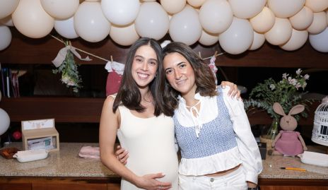  Natalia Navarro y Ana Paula González.