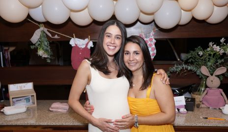  Natalia Navarro y Bety Lázaro.