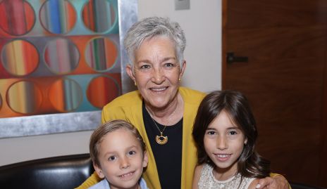  Memo, Carmen Lavín e Inés.