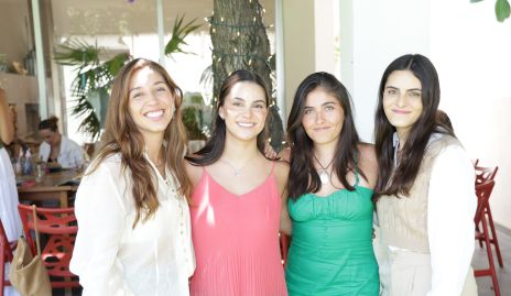  Priscila Martínez, Patricia Leos, Andrea Salazar y Ana Ceci Labarthe.