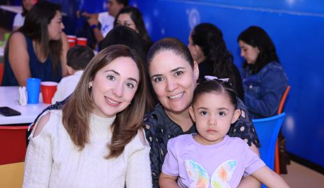 Ángeles Biramontes, Ana Tere Pérez y María Inés.