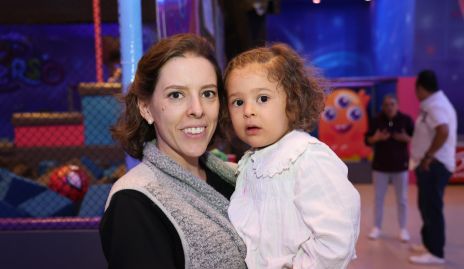  Sara y Regina.