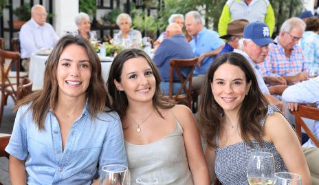  Maricecy Herrera, Ximena Elorduy e Italia.