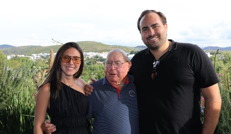  Ana Claudia Bremer, Juan Bremer y Juan González.