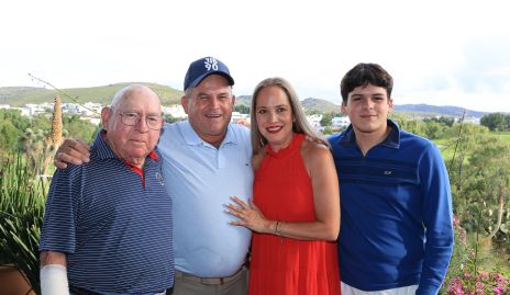  Juan Bremer, Juan Bremer, Silvia y Mauricio Bremer.