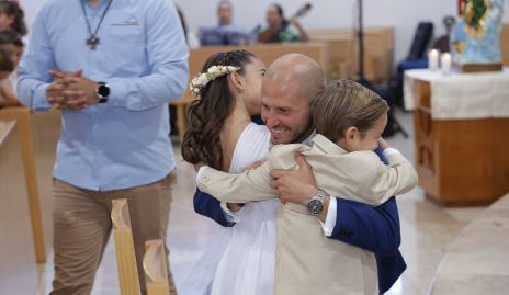  Memo Hernández con sus hijos Inés y Memo.