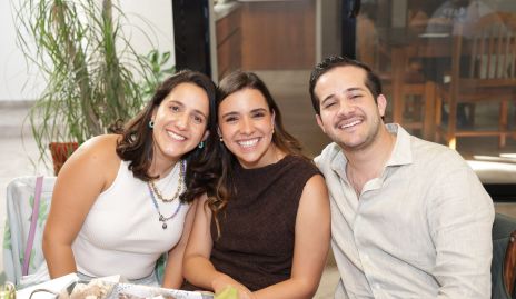  María Lavín, Ceci Valle y Pablo Lavín.