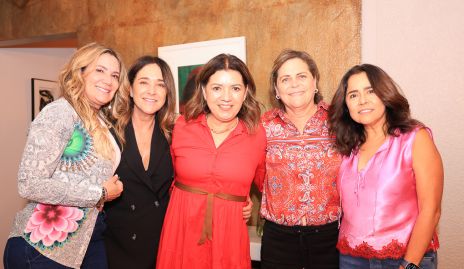  Verónica Payán, Claudia Toledo, Hilda Rodríguez, Martha Malo y Laura Acosta.