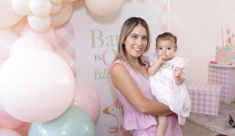  Cristina Kasis y Bárbara Kasis.