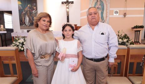  Lupita Romero, Eugenia Garduño y Oscar Romero.