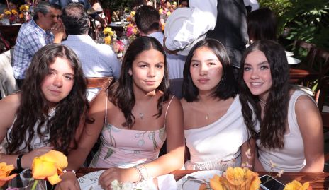  Vale Pacheco, María Garduño, Camila Tello y Victoria Pérez.