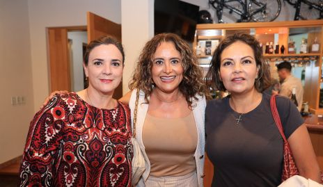 Alejandra Acebo, Paty Lara y Kikis Fernández.