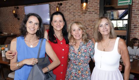  Alejandra Gómez, Maga Jiménez, Laura Lavín y Jana González.
