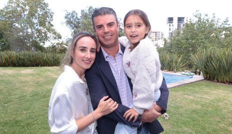  Ángeles Mahbub, Santiago Labastida y Ángeles Labastida.