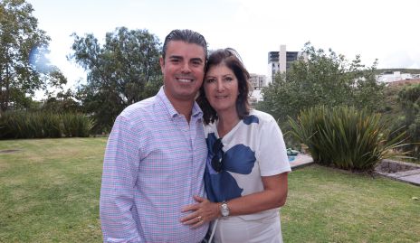  Santiago Labastida y Marus Hernández.