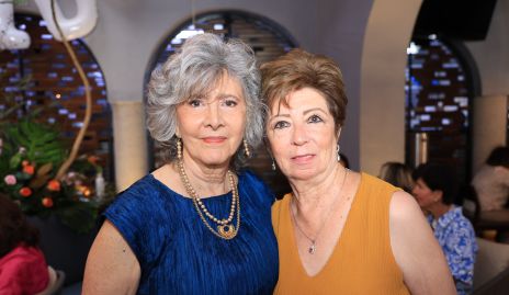  Yezmín Cajiga y Yaya Corrales.