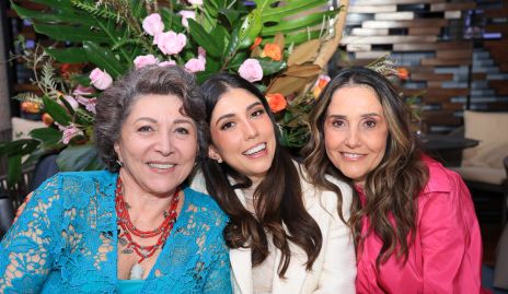  Anel, Paola Dávila y Martha Chalita.